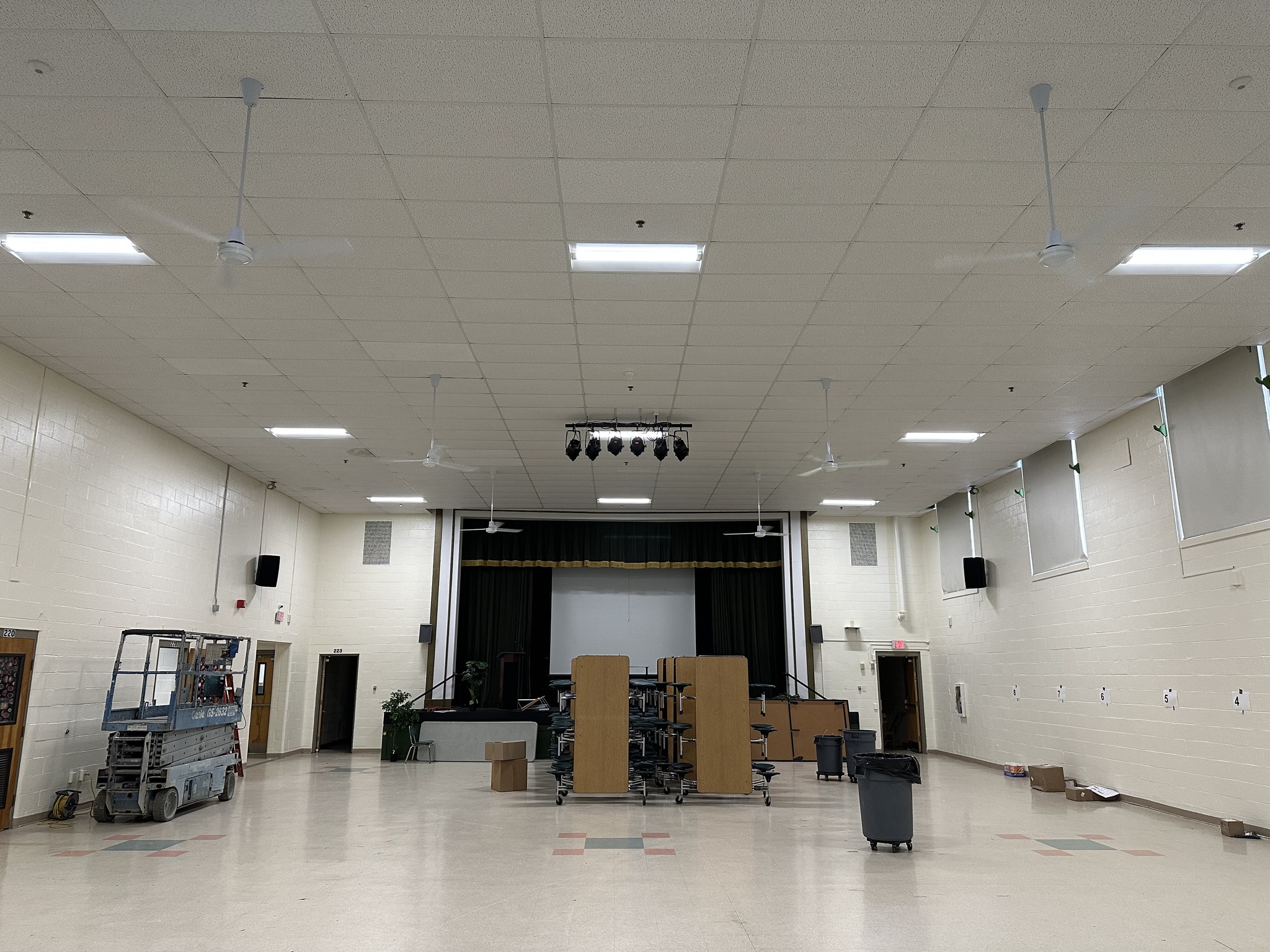 commercial electrician NH